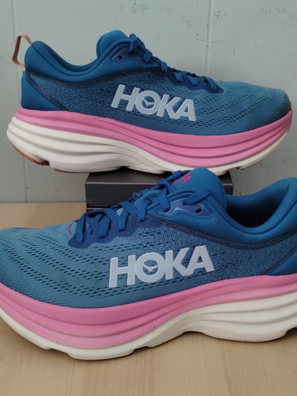 HOKA Bondi 8 Women’s Blue and Pink Running Shoes - Picture 2 of 12